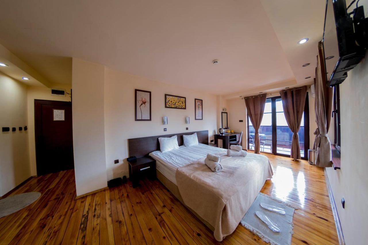 The Hill Hotel Veliko Tărnovo Exterior foto
